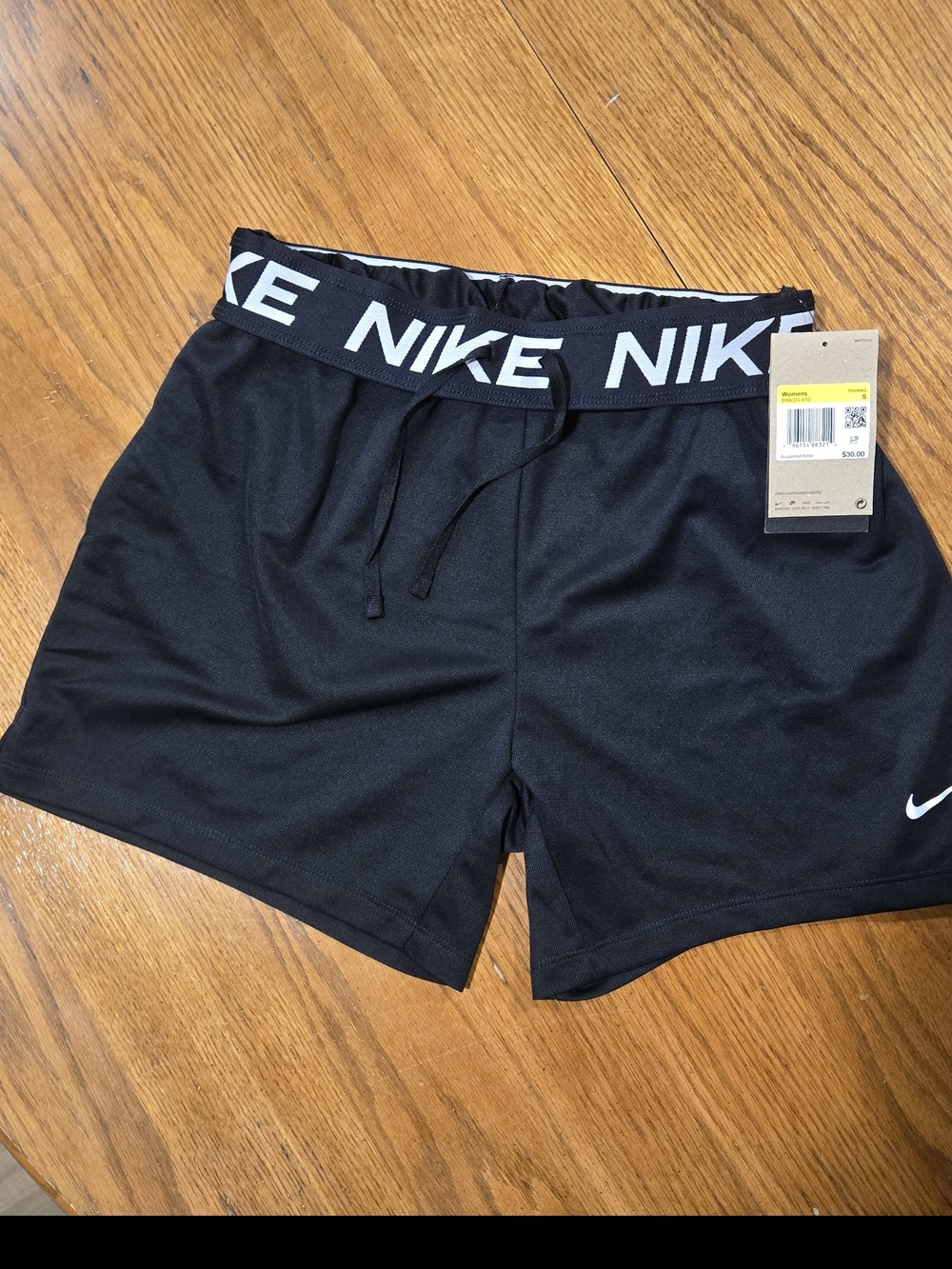 Nike Women’s Dri-FIT Attack 5” Unlined Training Shorts Black Whit